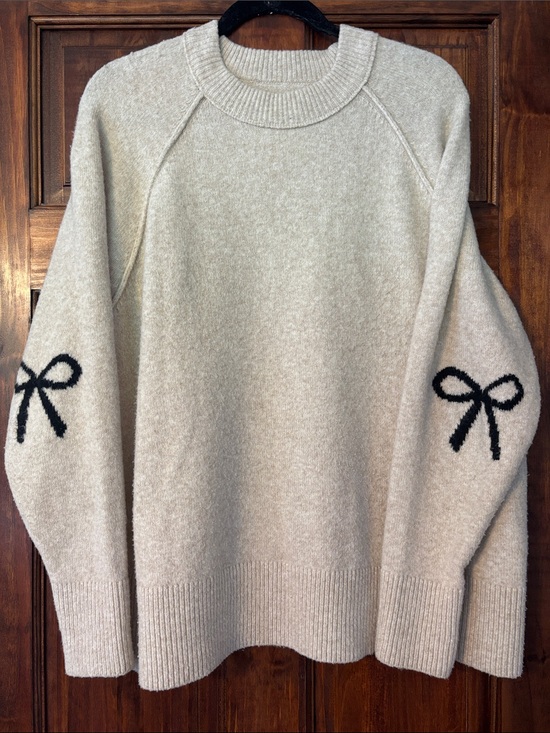 aerie Sweaters - aerie Long Sleeve Cream Crewneck Sweater with Black Bow Sleeves S